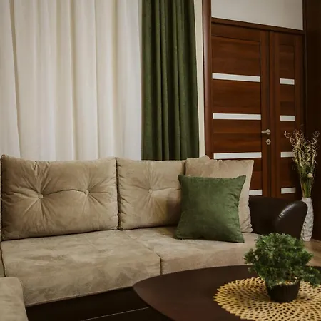 Apartment Vively Lux - & Spacious With Balcony And Free Wifi *