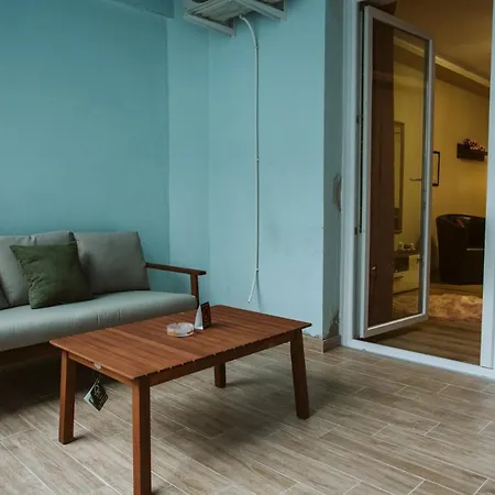 Vively Lux - & Spacious With Balcony And Free Wifi Apartmán *