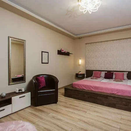 Apartmán Vively Lux - & Spacious With Balcony And Free Wifi Subotica