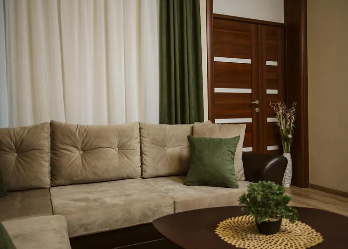 شقة Vively Lux - & Spacious With Balcony And Free Wifi *