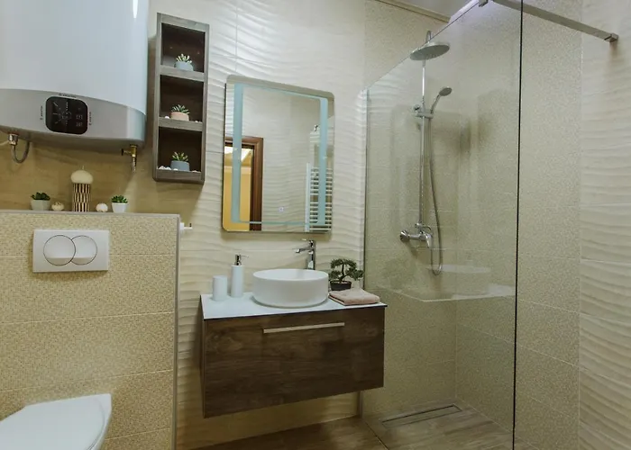 شقة Vively Lux - & Spacious With Balcony And Free Wifi سوبوتيتْسا